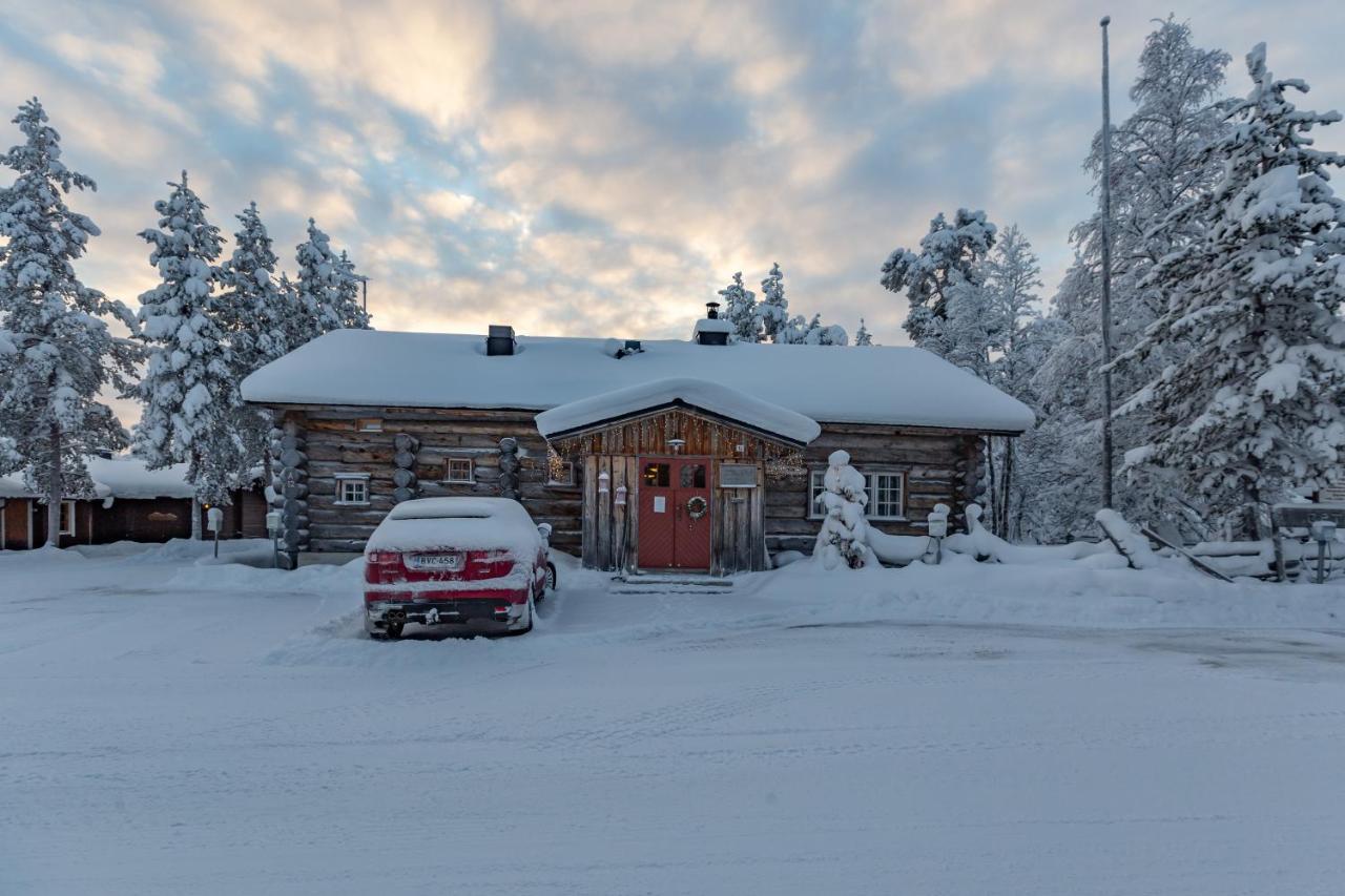 Kuukkeli Hirvas *